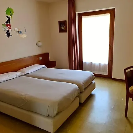 Daniela Hotel 2*