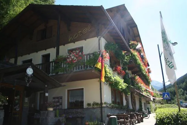 Daniela Отель 2*